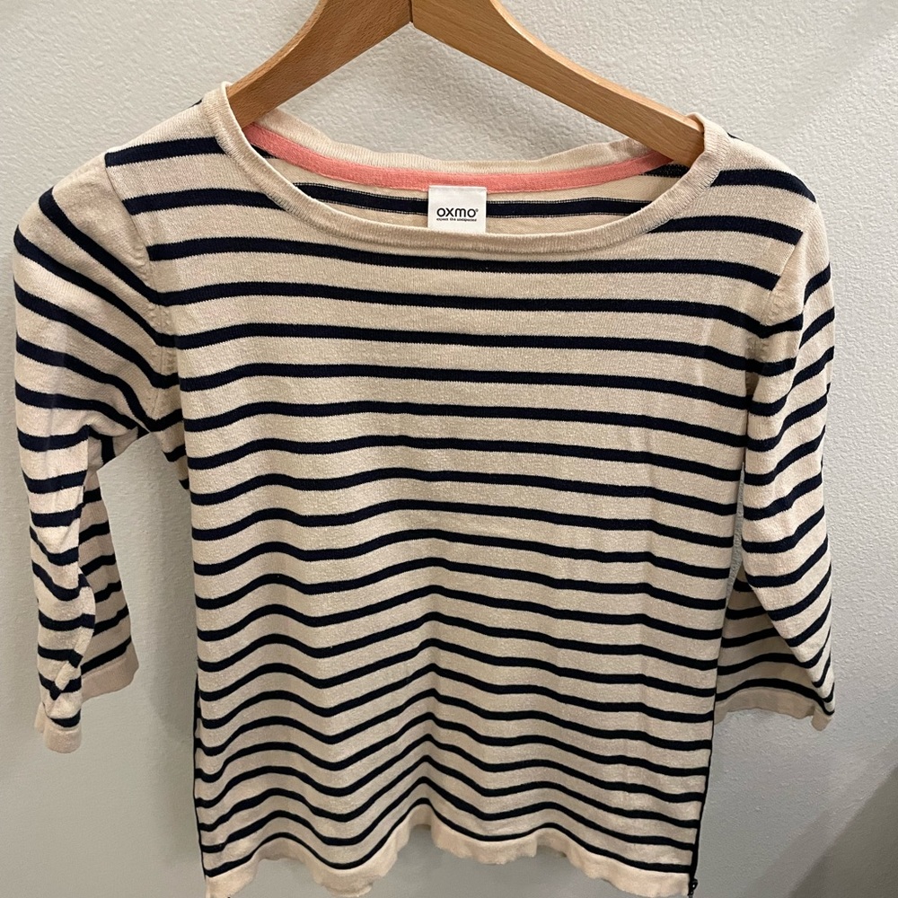 A Danish cotton shirt with zipper details, 3/4 sleeves